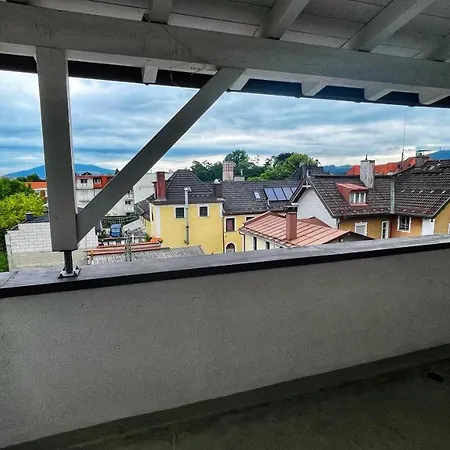 Ban Ambrosia 3 .og Apartment *